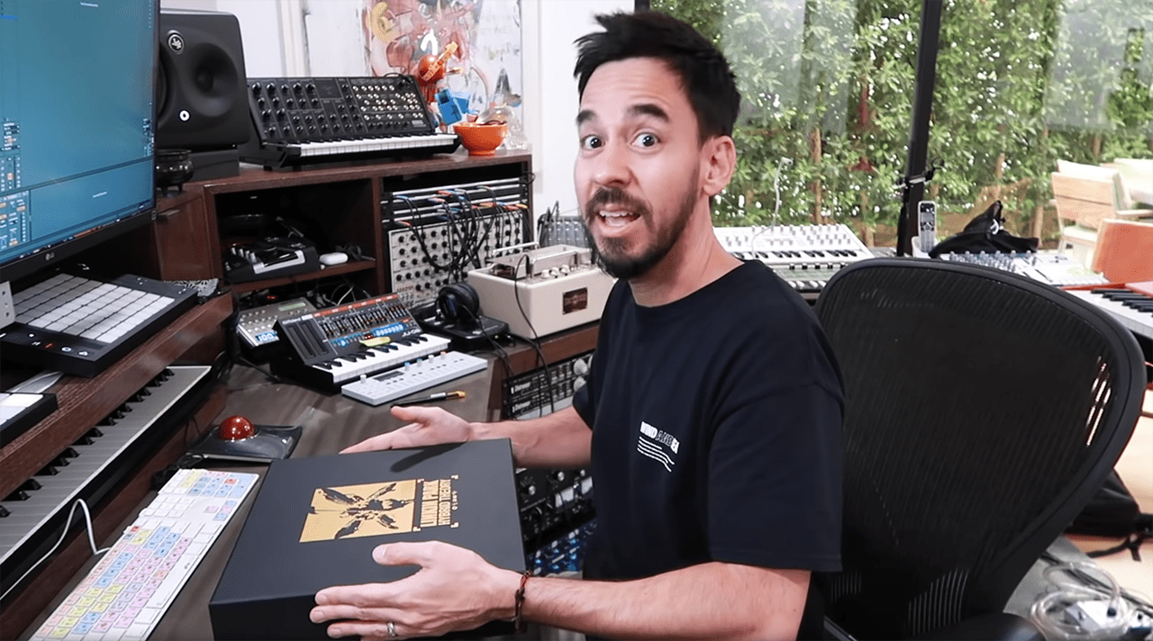 See What’s Inside Linkin Park’s 20th Anniversary ‘Hybrid Theory’ Boxset