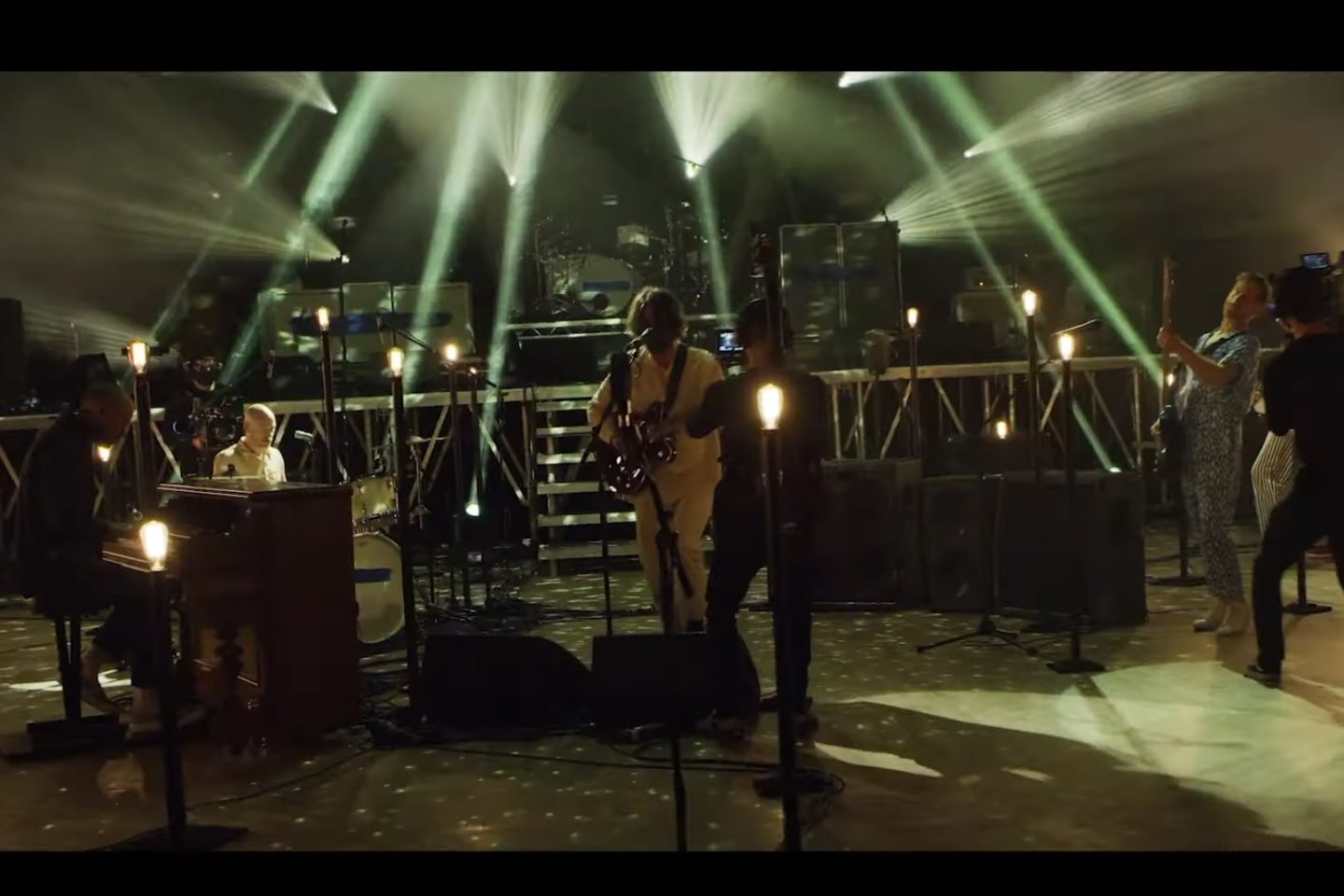 Biffy Clyro Release ‘Space’ Live From The Barrowland Ballroom