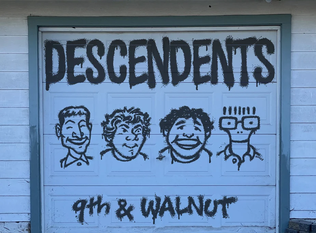 Descendents – 9th & Walnut